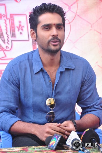 Maine-Pyar-Kiya-Movie-Opening